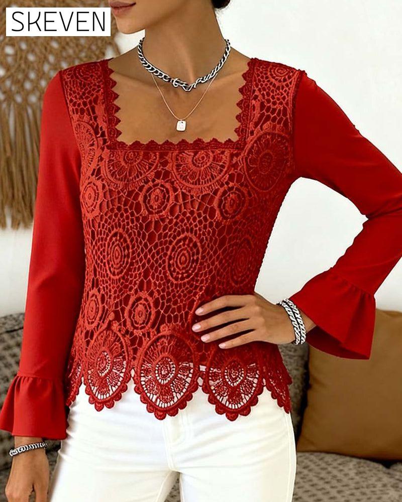 Gehäkelte Patchworkbluse mit weitem Ausschnitt