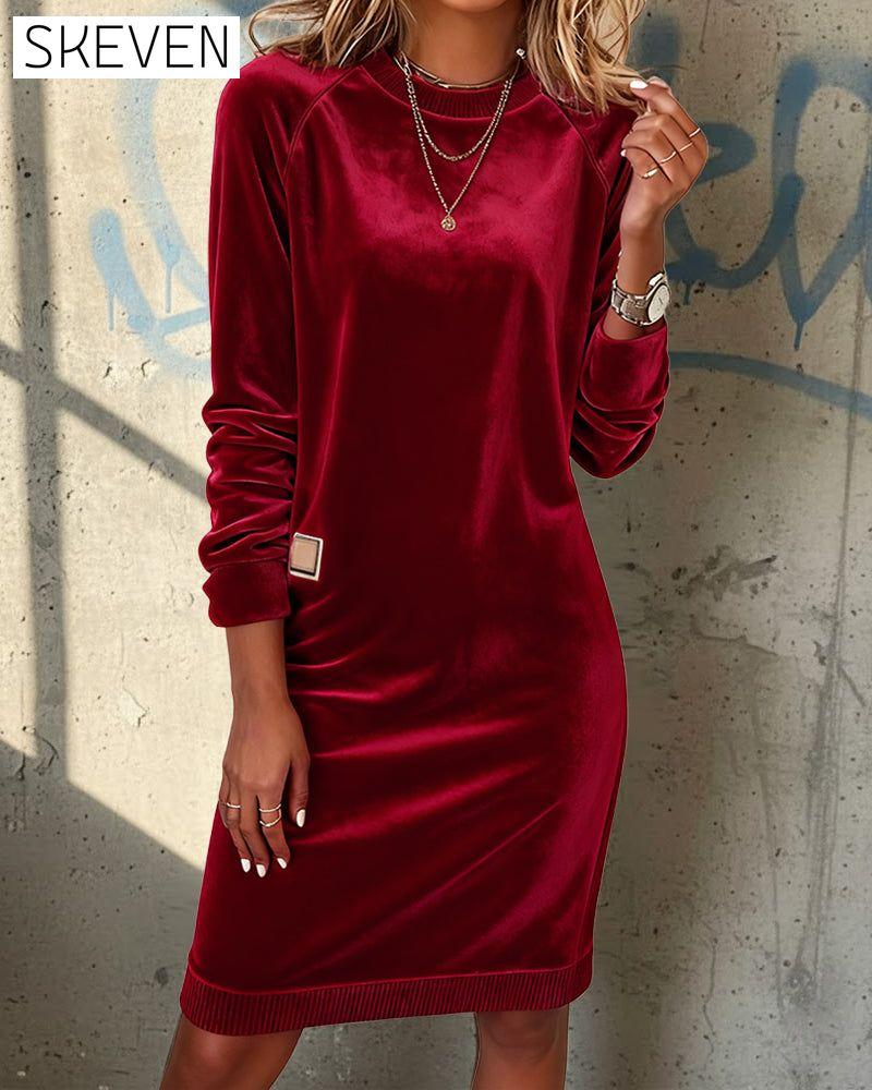 Robe tendance à col rond et manches longues