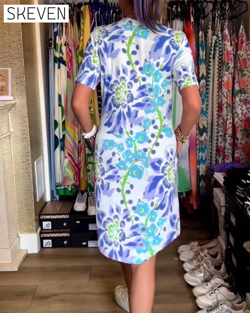 Short-sleeved floral V-neck dress