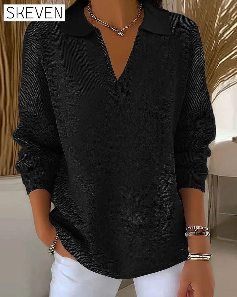 Lässiger einfarbiger Pullover mit V-Ausschnitt