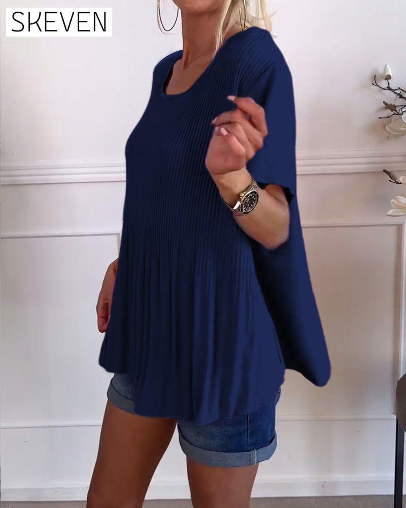 Solid color round neck pleated blouse