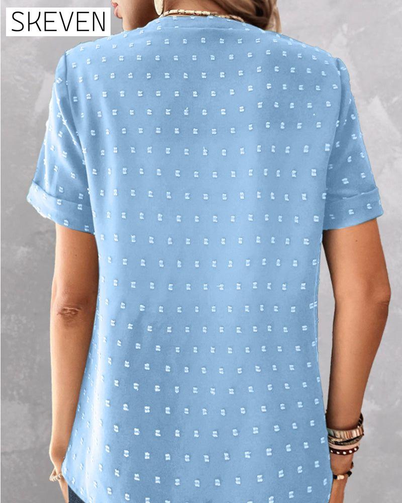 T-Shirt mit V-Ausschnitt und Knopfleiste
