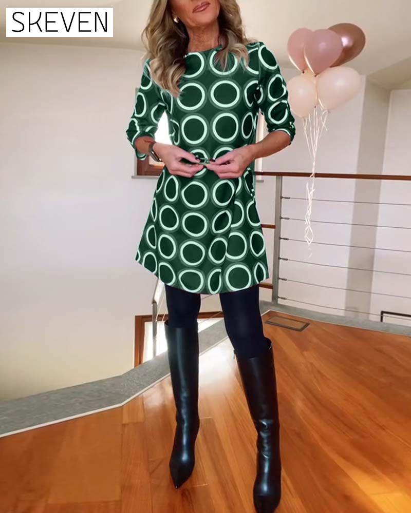 Freizeitkleid mit Rundhalsausschnitt und Kreismuster