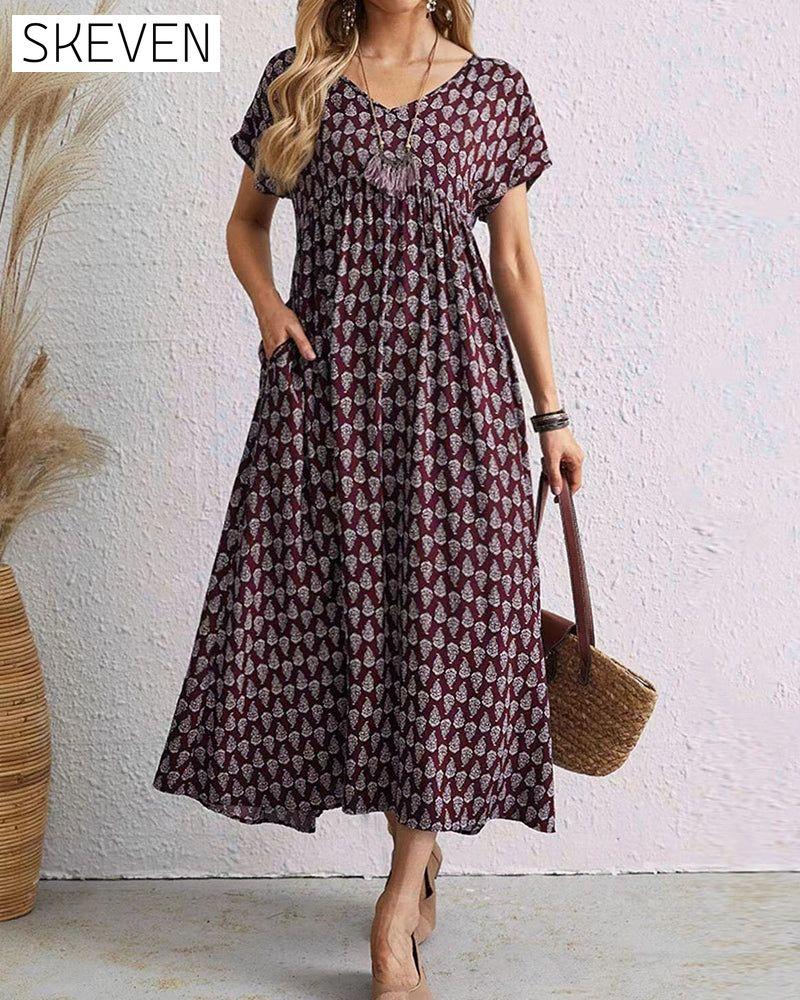 Langes Kleid mit V-Ausschnitt und kurzen Ärmeln