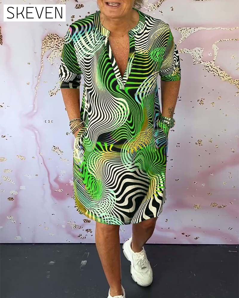 Colorful printed V-neck half-sleeve pocket dress