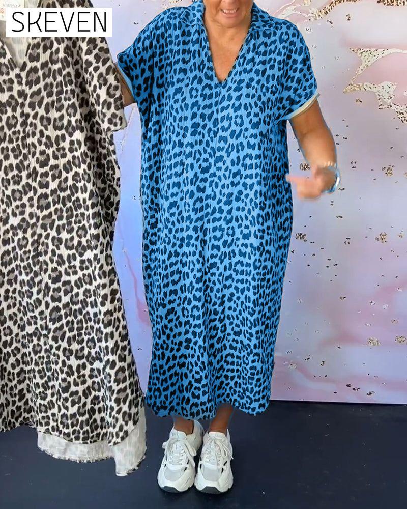 Leopardenmusterkleid mit V-Ausschnitt und kurzen Ärmeln 