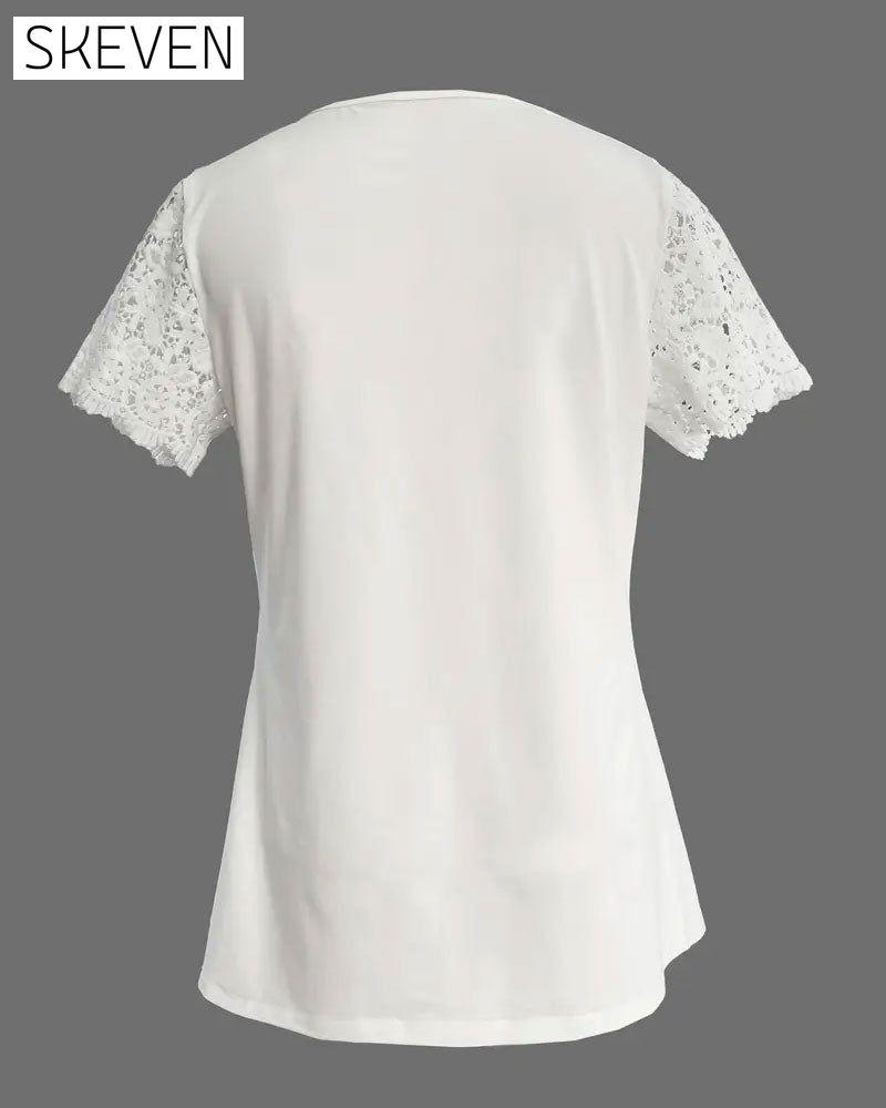T-shirt plissé patchwork en dentelle ajourée