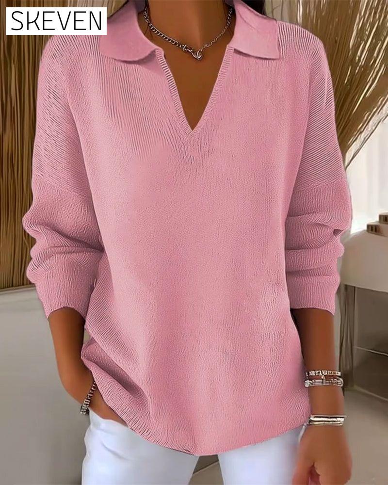 Lässiger einfarbiger Pullover mit V-Ausschnitt