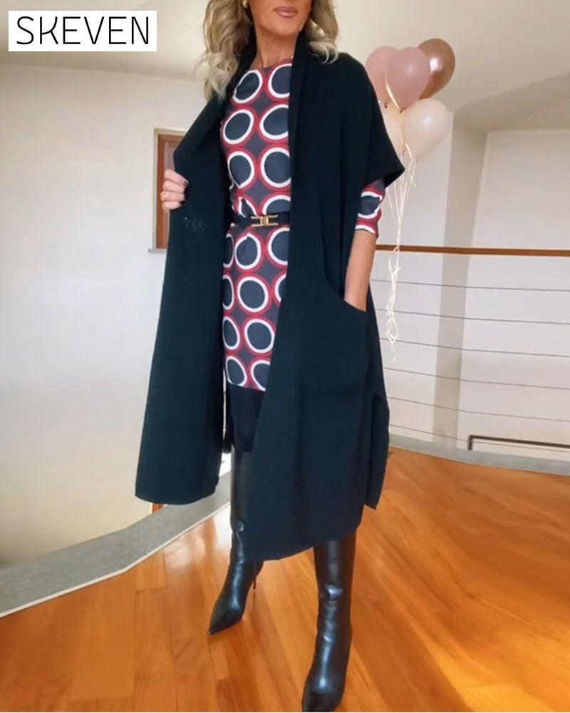 Lässige, einfarbige Strickjacke mit halben Ärmeln und Tasche