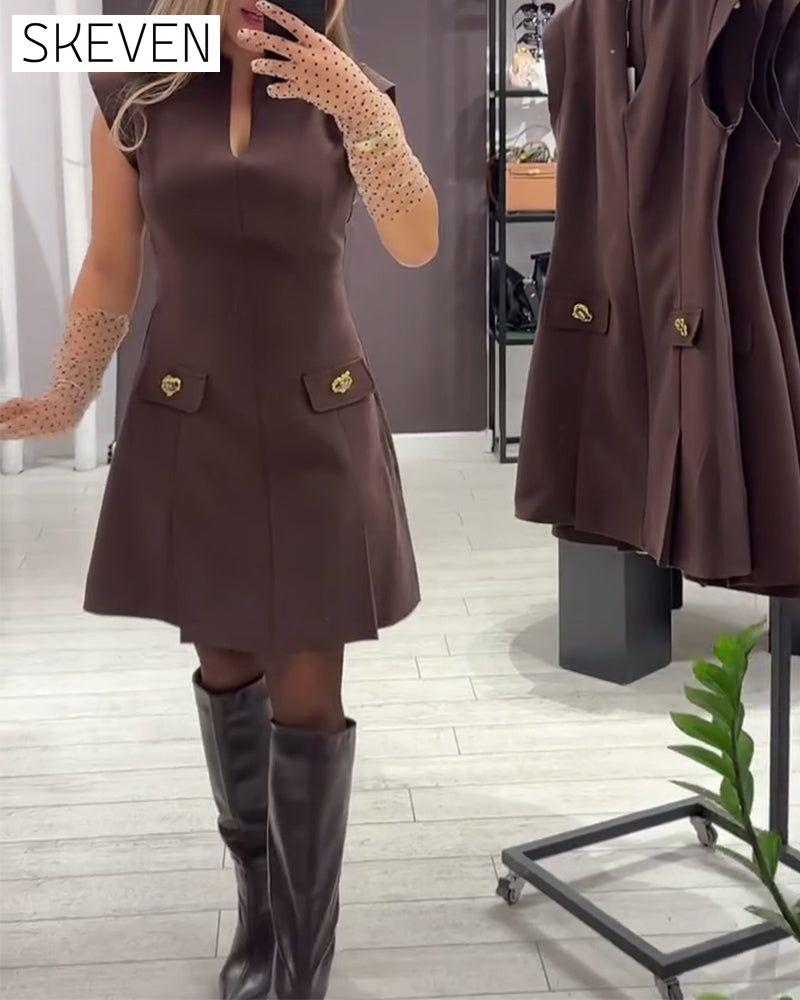 Robe élégante sans manches à col en V