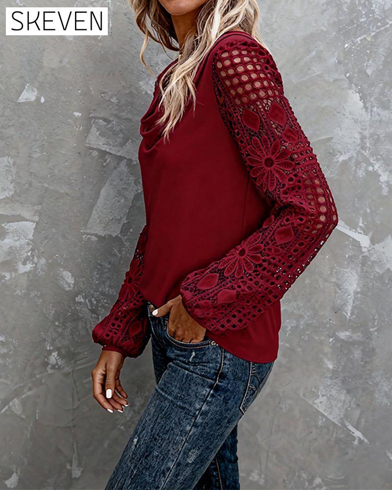 Bluse mit gehäkelter Spitze und Rüschenkragen