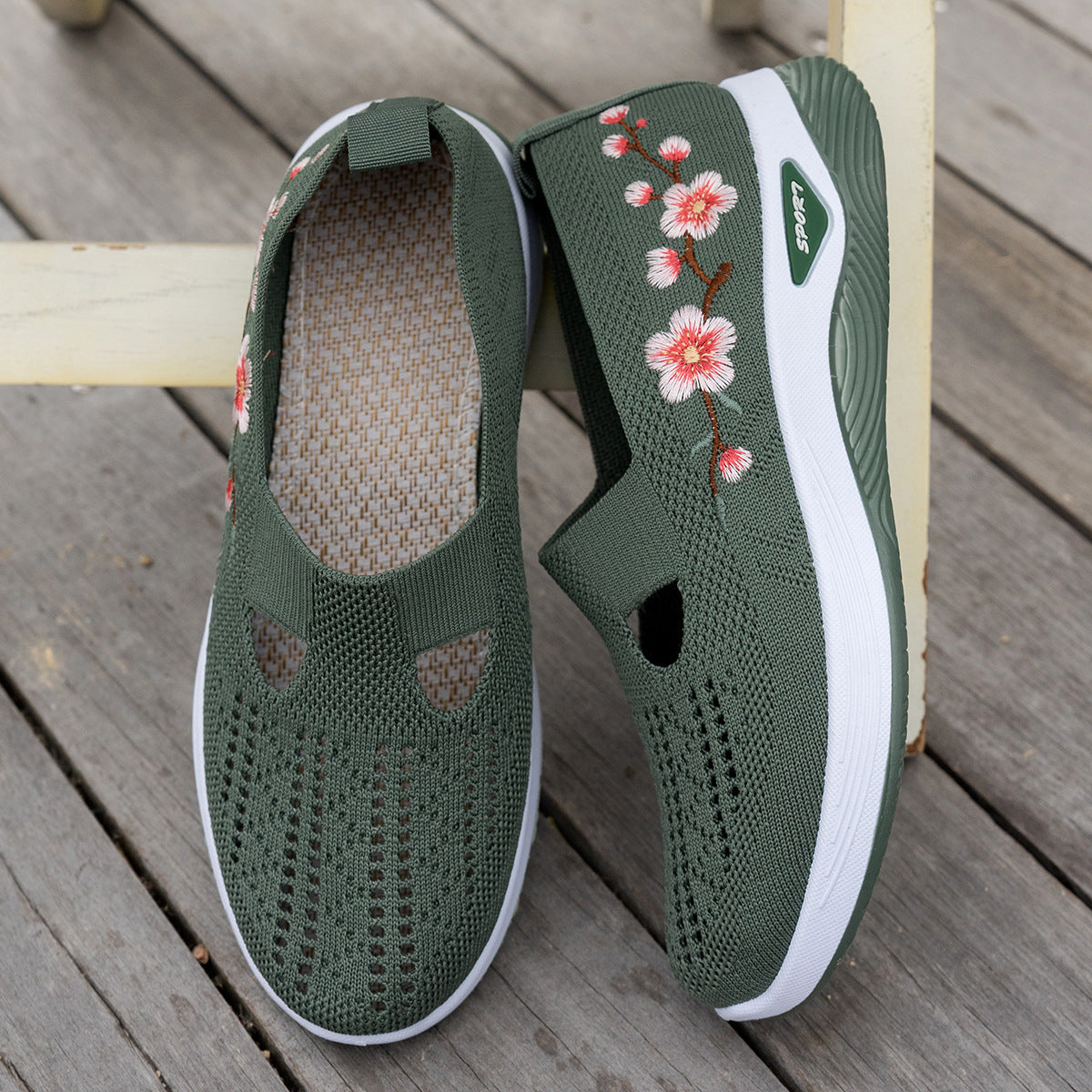 Womens Versatile Breathable Non-slip Sneakers With A Soft Sole Shoe