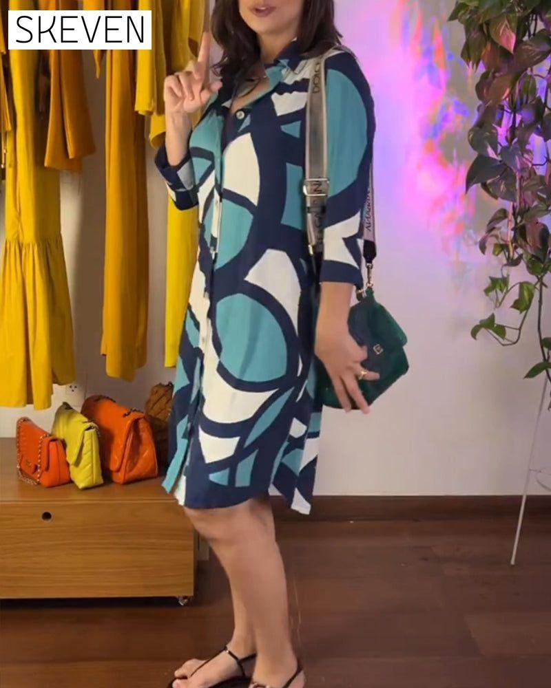 Long-sleeved buttoned printed dress