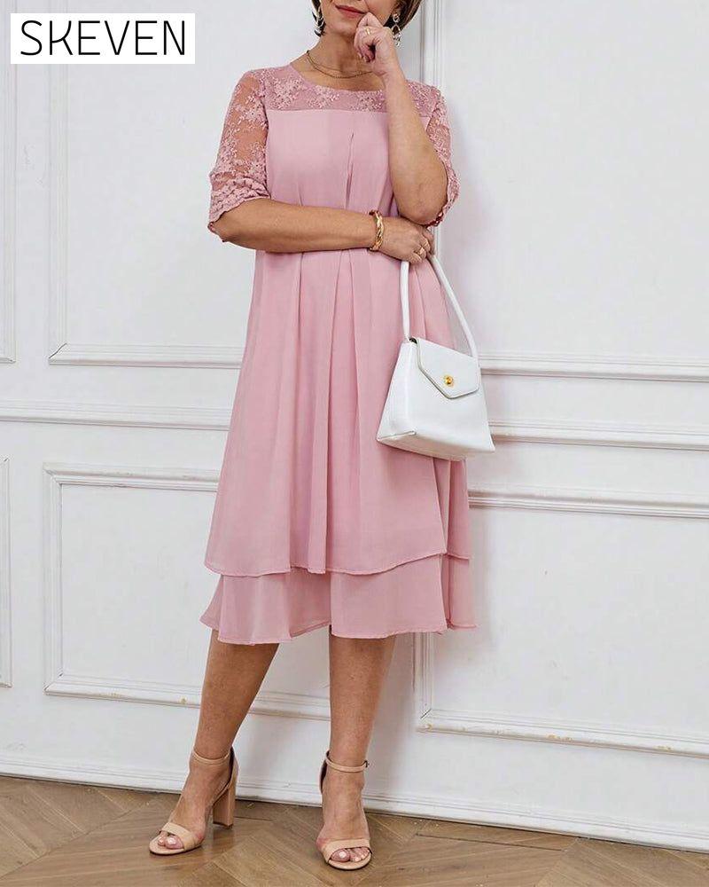Robe mi-longue en dentelle élégante et tendance