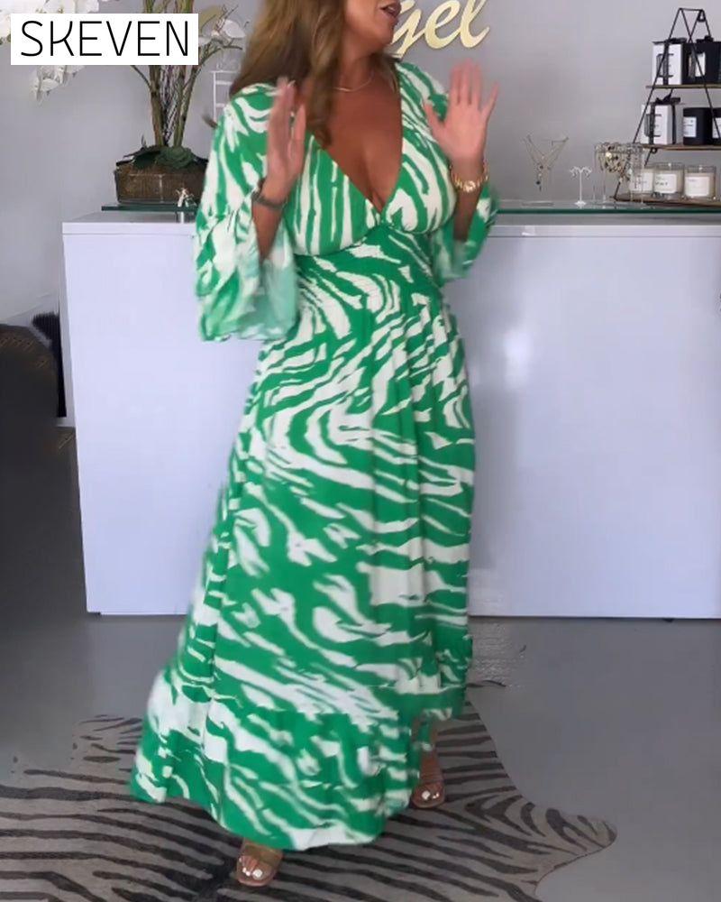 V-neck 3/4 sleeve dress