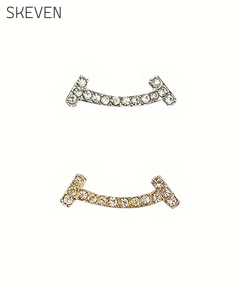 Broche mignonne avec un visage souriant