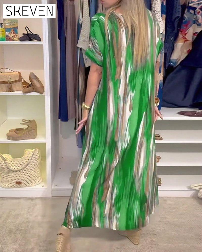 Lässiges, locker sitzendes Kleid mit V-Ausschnitt