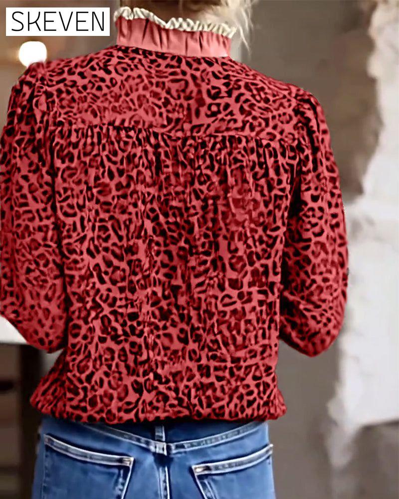 Lässige Langarmbluse mit Leopardenmuster