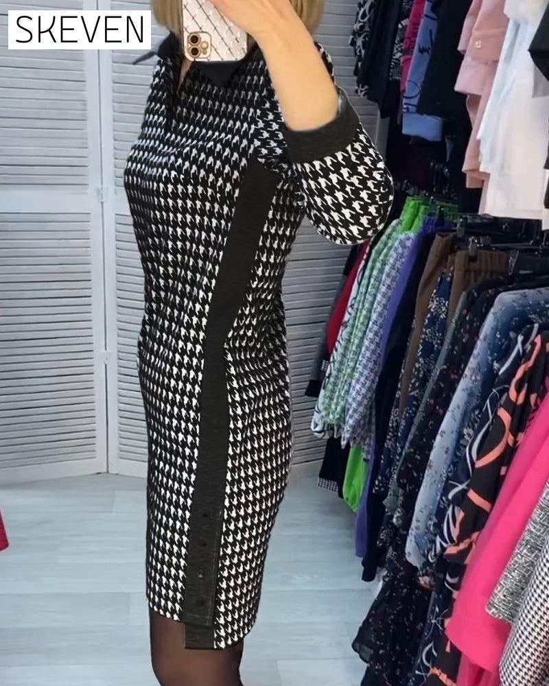 Kleid mit Reverskragen, Tasche und Karomuster