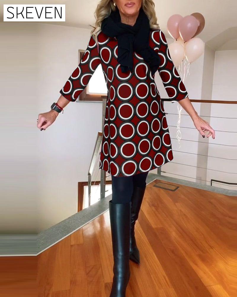 Freizeitkleid mit Rundhalsausschnitt und Kreismuster