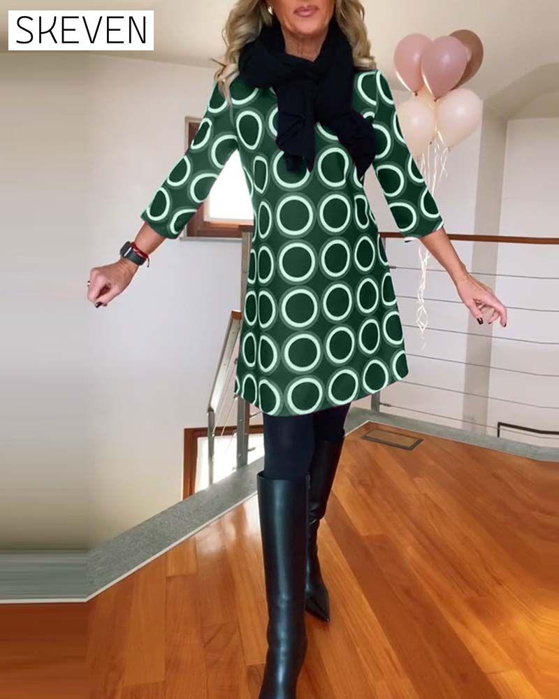 Freizeitkleid mit Rundhalsausschnitt und Kreismuster