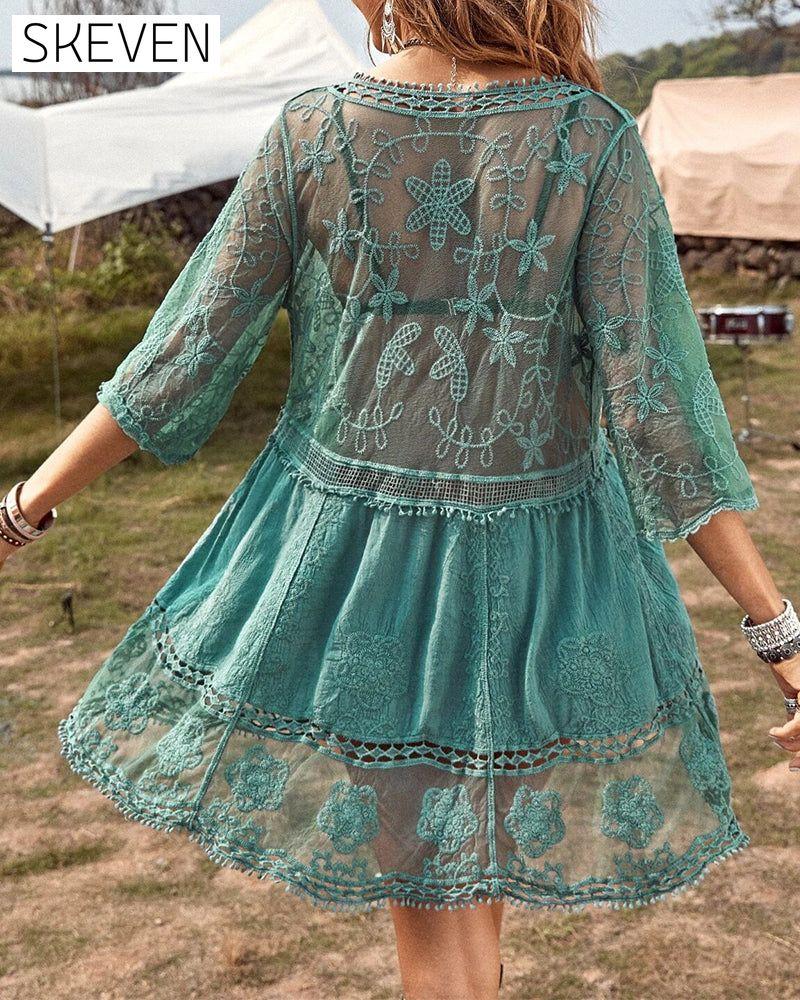 blouse brodée de dentelle à col en V