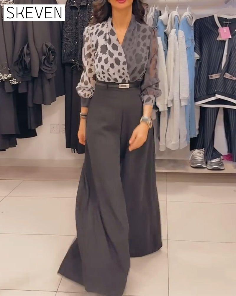 Elegantes Set mit V-Ausschnitt und weitem Bein