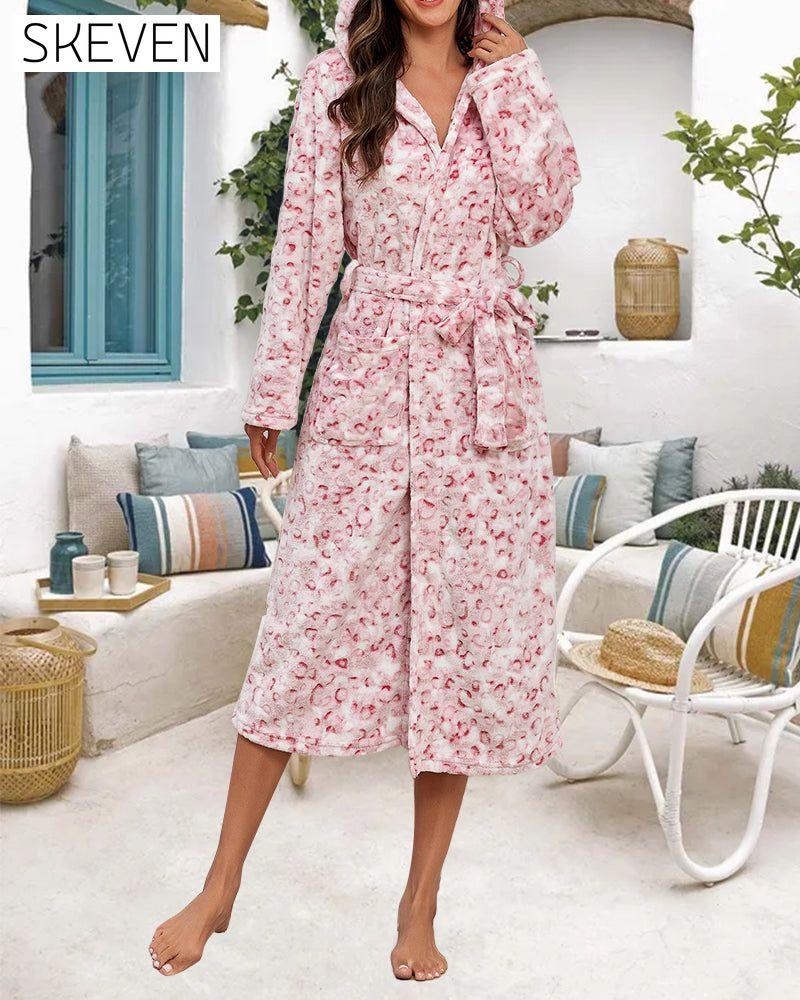 Leopard-Print Elegant Flannel Robe
