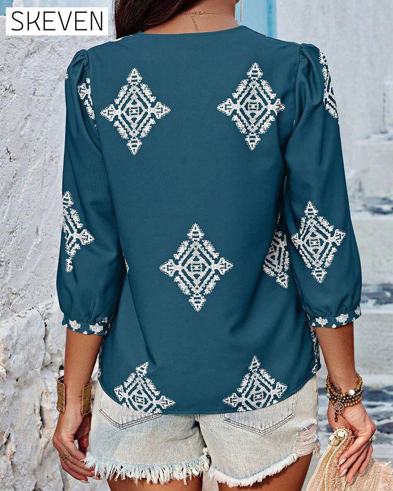 Bluse mit V-Ausschnitt, Rautenmuster und Dreiviertelärmeln