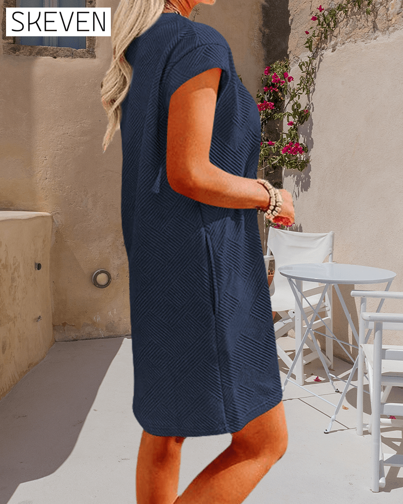 Crew neck pocket short sleeve dress