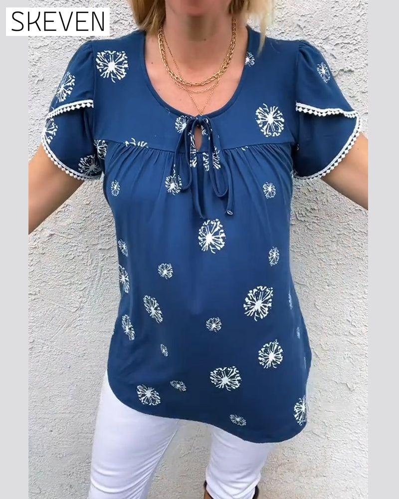 Bluse mit Blütenblattärmeln und Batikmuster