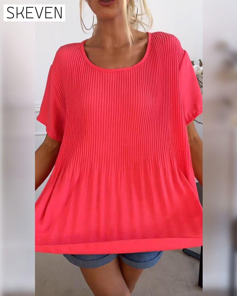 Solid color round neck pleated blouse