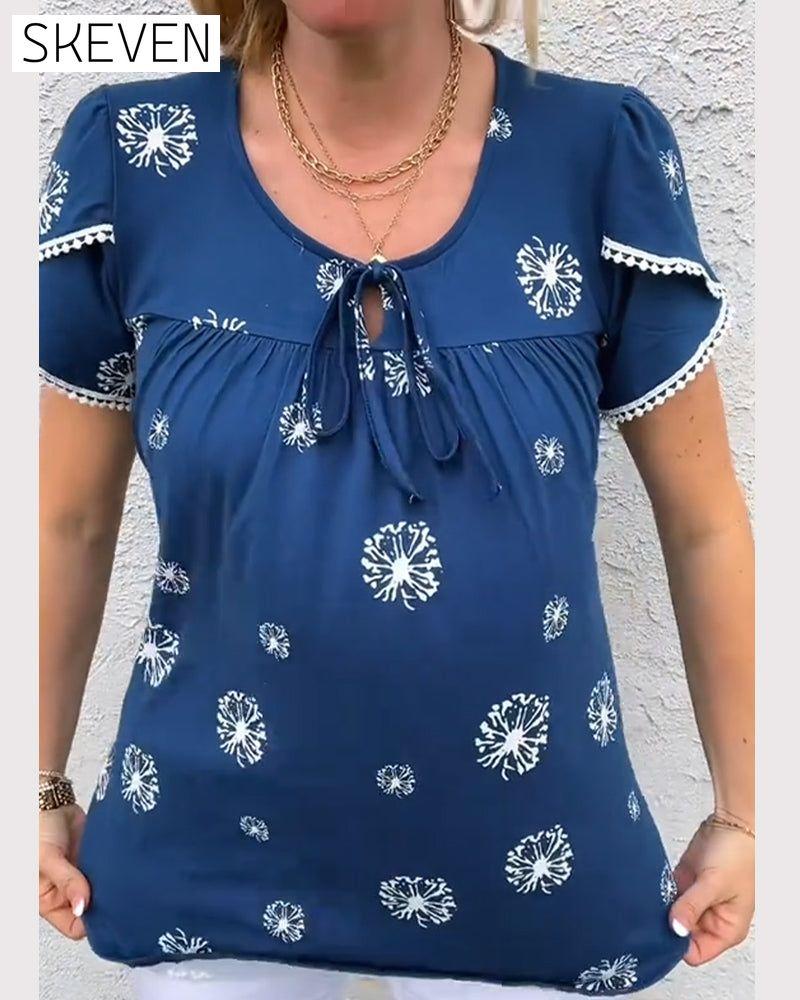Bluse mit Blütenblattärmeln und Batikmuster