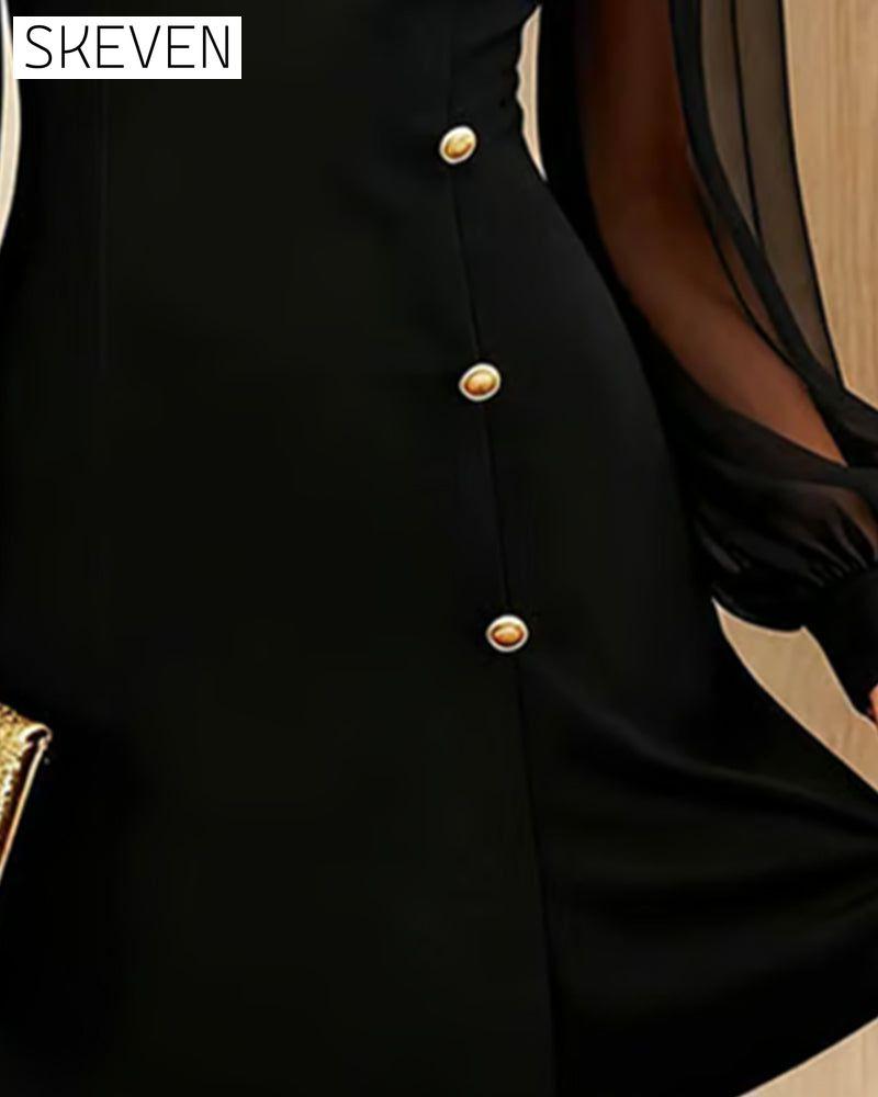Elegantes Kleid mit Metallschnalle