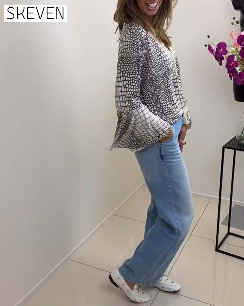 Patterned lanyard long-sleeved blouse