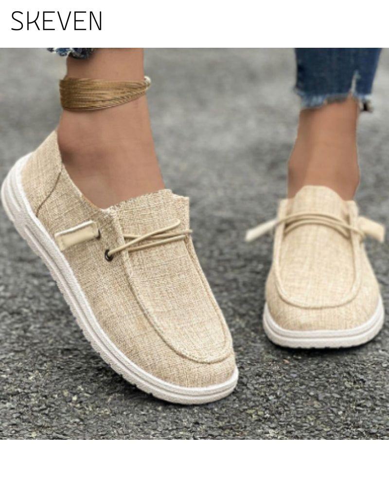 Lässige, einfarbige Slipper