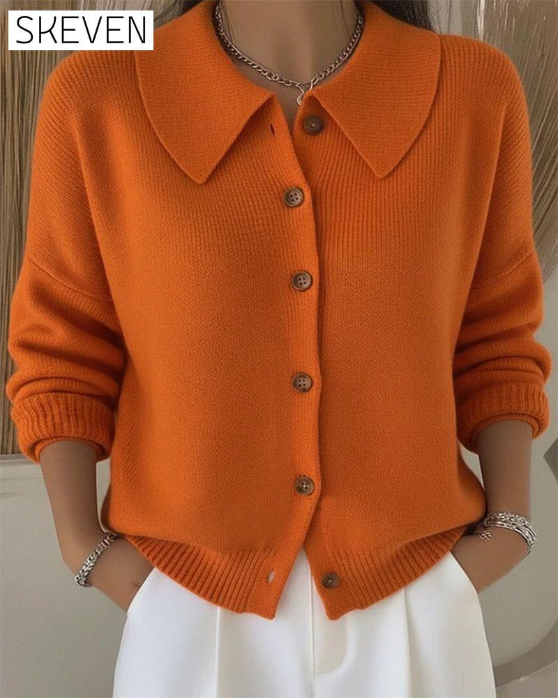 Langärmeliger Pullover mit Knopfleiste und Revers
