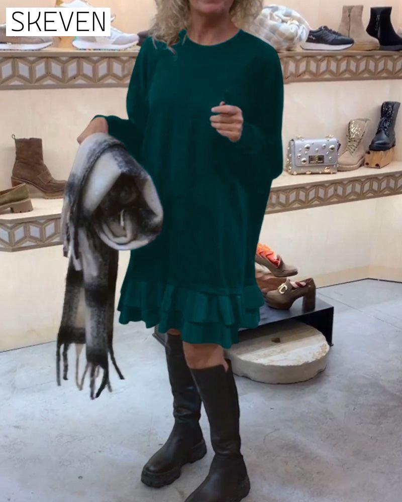 Artistic and elegant long-sleeved dress