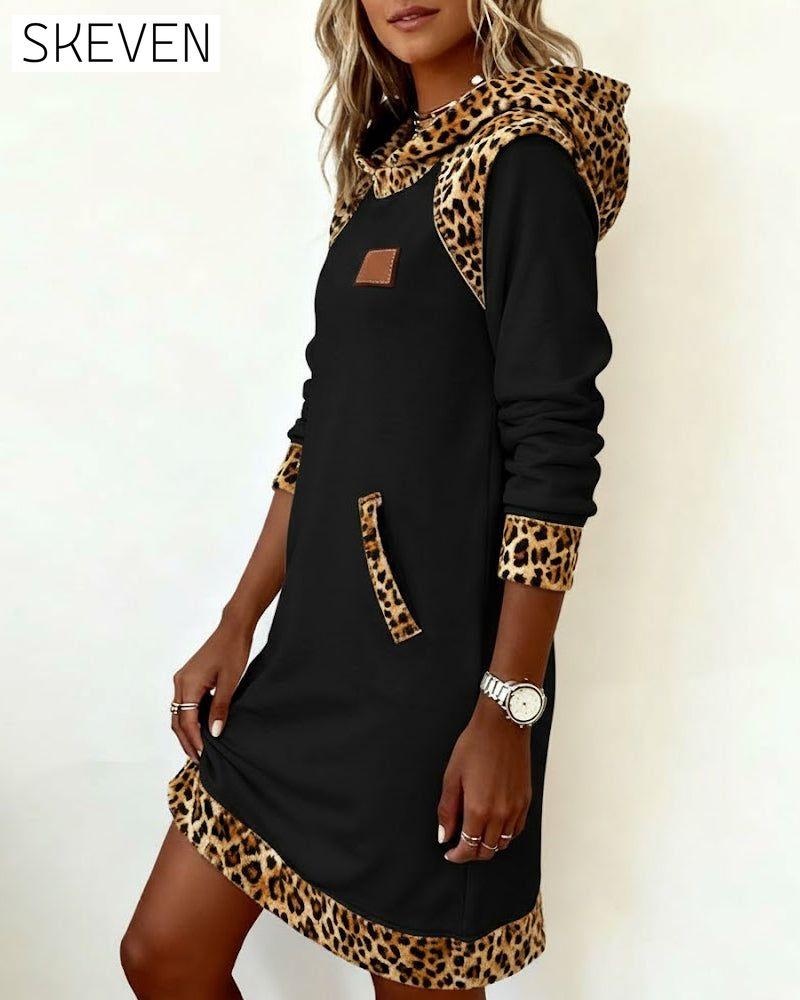 Robe décontractée à capuche et empiècements léopard