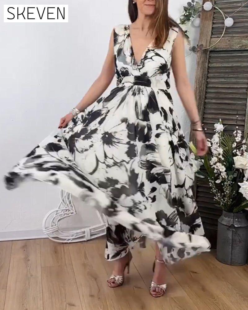 Ärmelloses, fließendes Kleid mit Blumenmuster