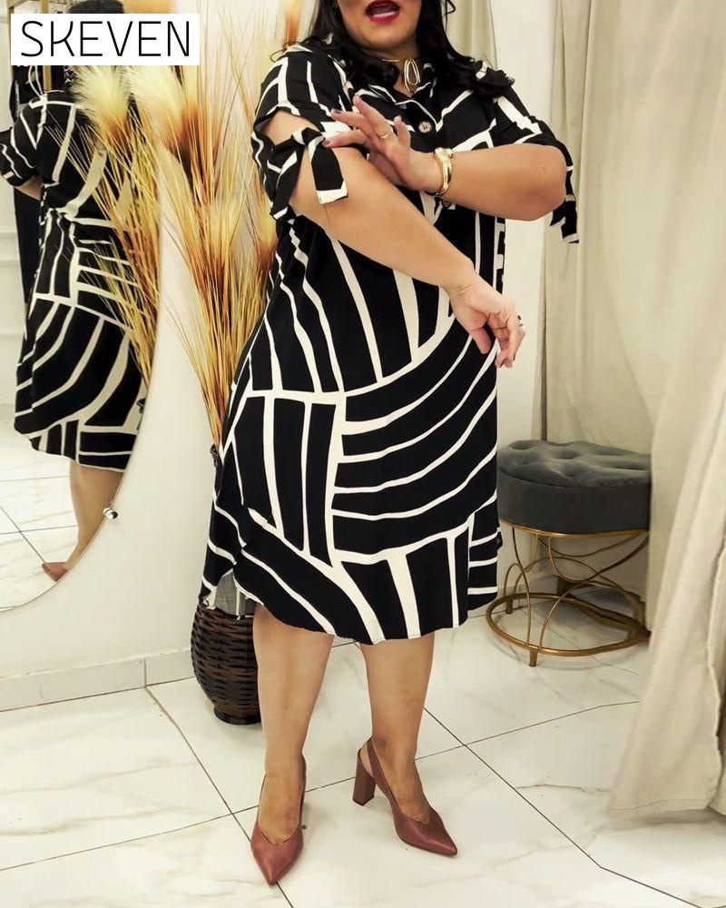 Lapel button line print dress