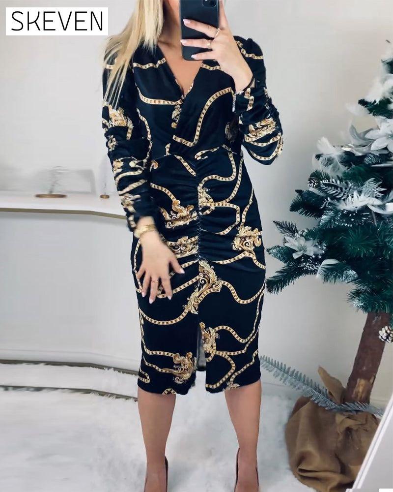 Kleid mit Schlitz und taillierter Passform