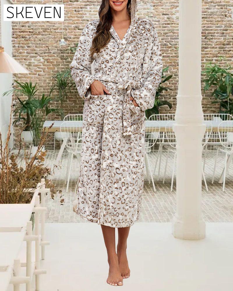 Leopard-Print Elegant Flannel Robe