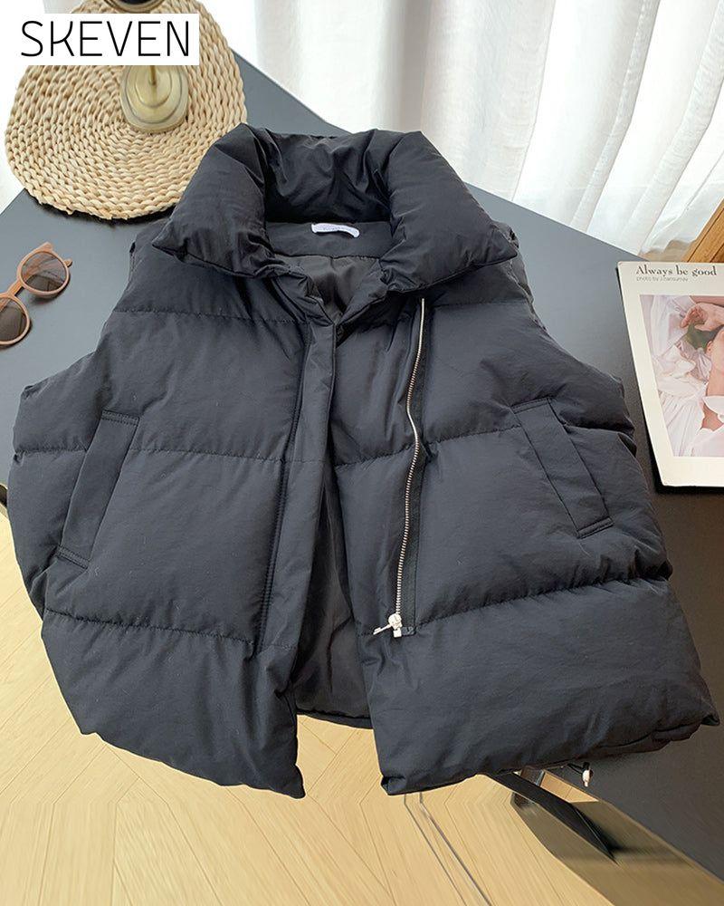 Einfache, einfarbige, ärmellose Steppjacke mit Reißverschlusstasche