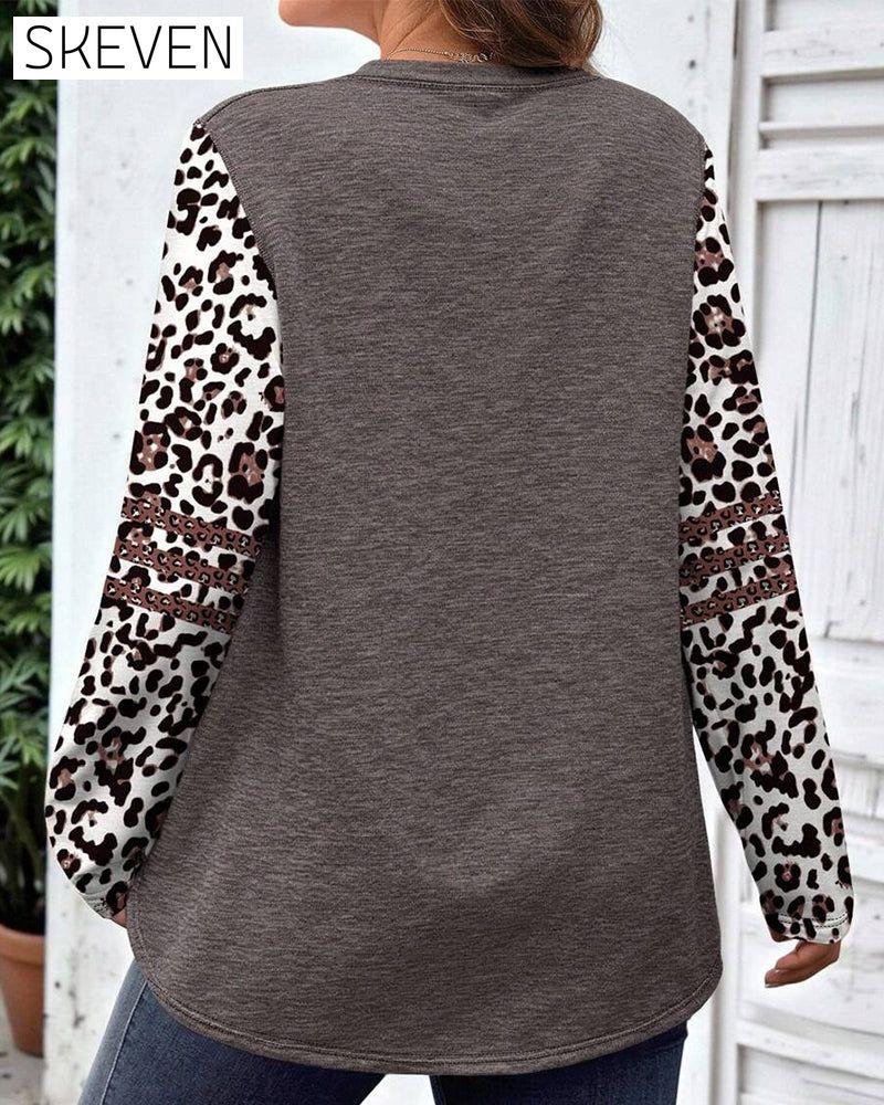 Langarmshirt mit Rundhalsausschnitt und Leopardenmuster