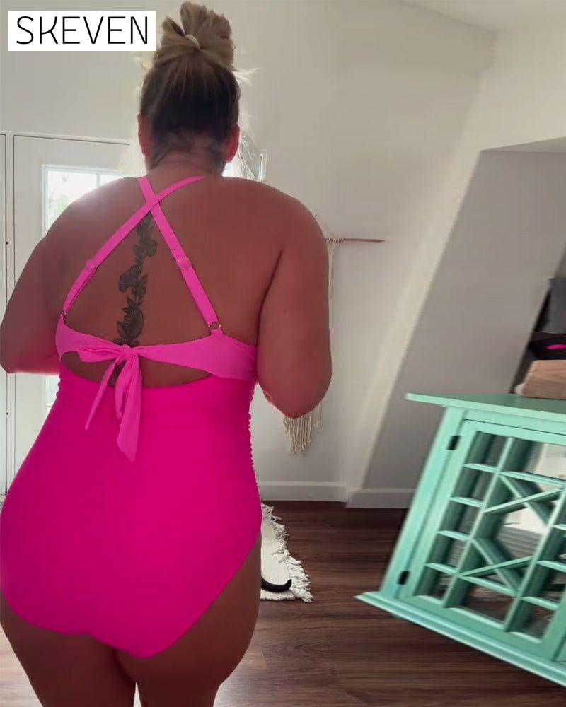 Fashionable Color Block Halter One Piece Swimsuit