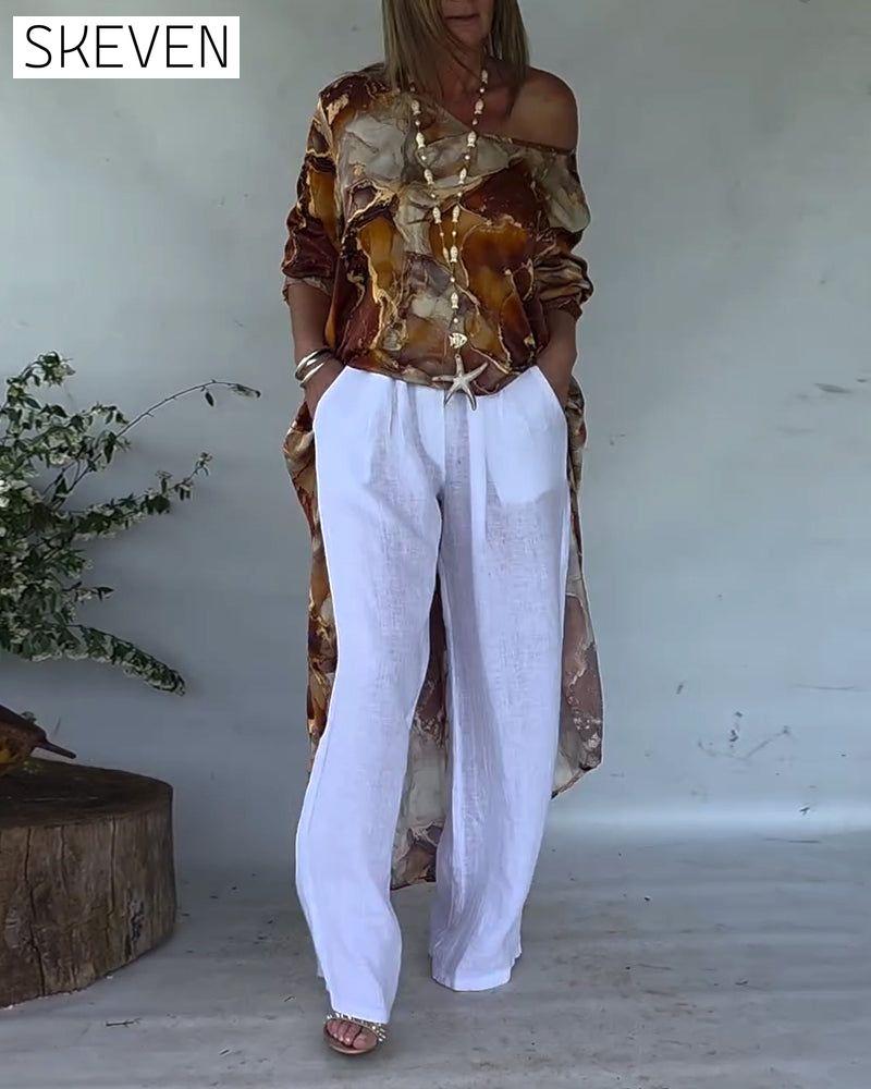 Modische Bluse mit Schlitz und Print