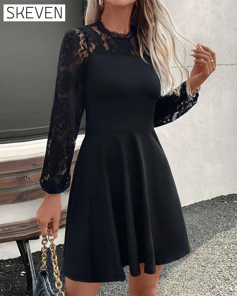Robe élégante en dentelle unie