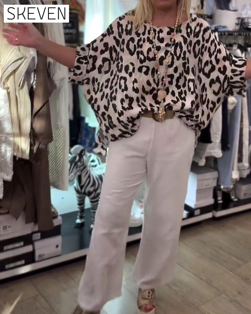 Lockere Bluse mit Rundhalsausschnitt und Leopardenmuster