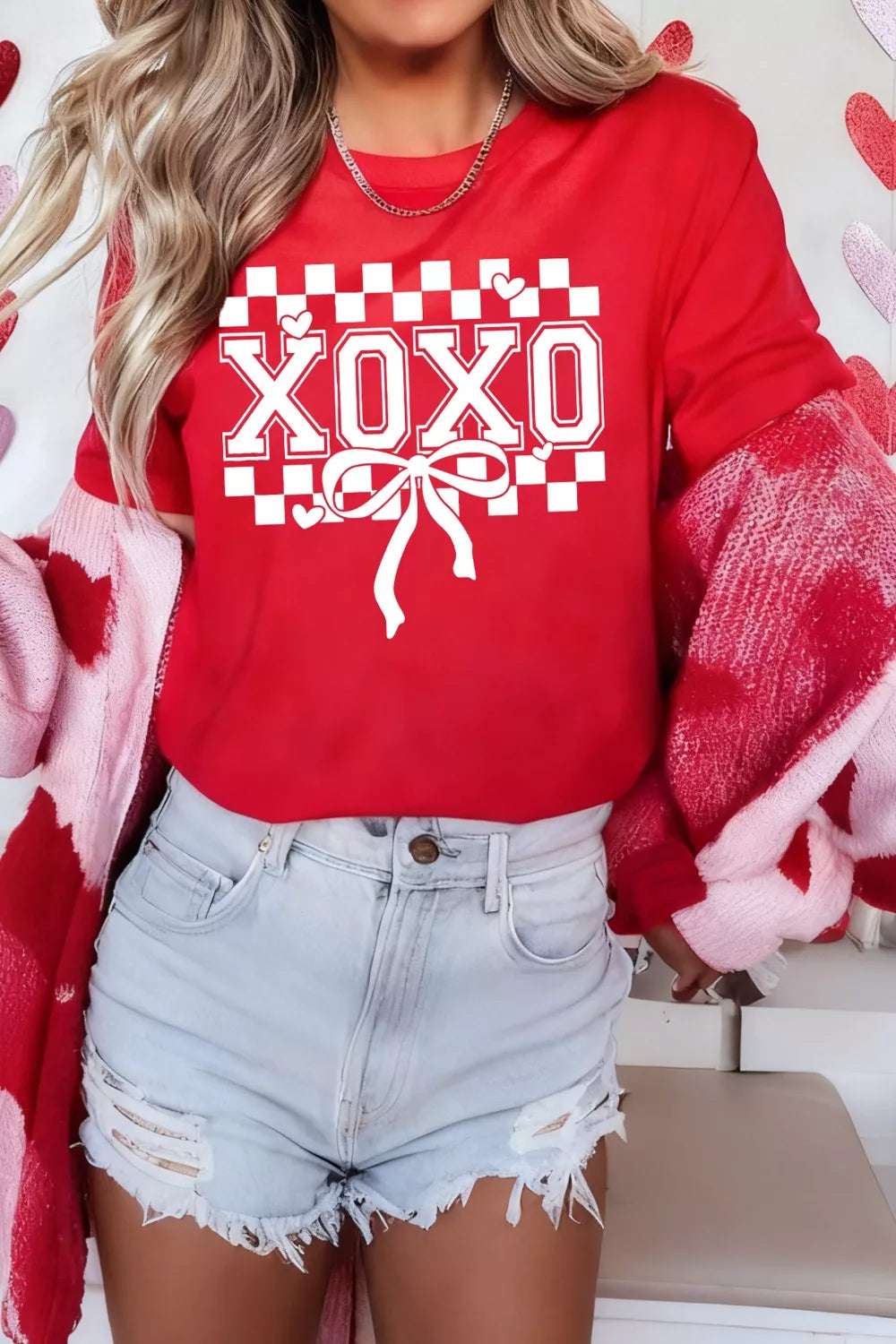 XOXO T-Shirt mit kariertem Schleifenmuster zum Valentinstag